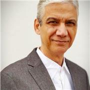 Doy clases de yoga, acompañado de técnicas de respiración, relación, meditación y masaje descontracturante